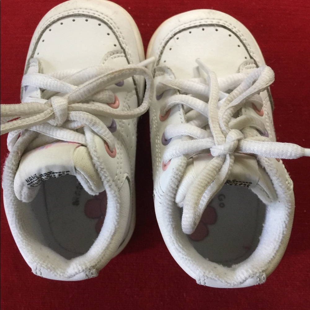 Stride Rite’s Infant Shoes - Picture 3 of 5